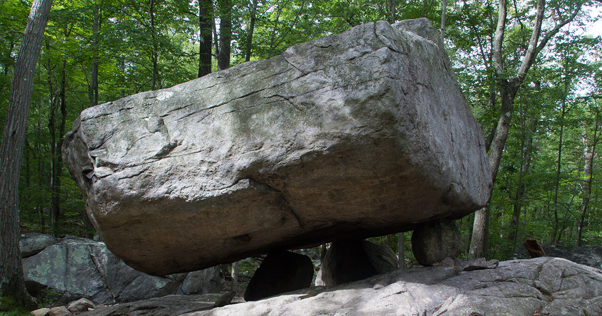 Pyramid Mountain – Tripod Rock | njHiking.com