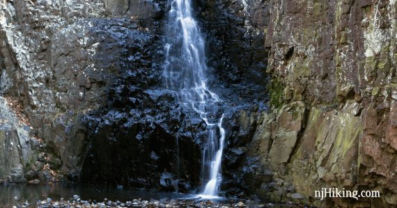 Water cascading down over rocks at Hemlock Falls.