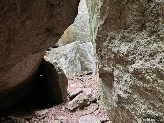 Entrance to the lemon squeezer on the Appalachian Trail.